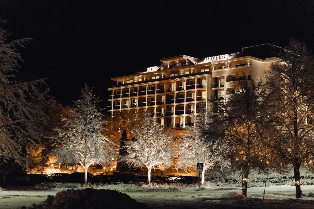 Hotel Alexandra لوين المظهر الخارجي الصورة
